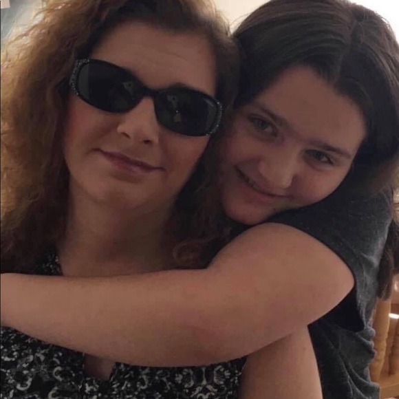 Meet your Posher, Valerie - Picture 4 of 4